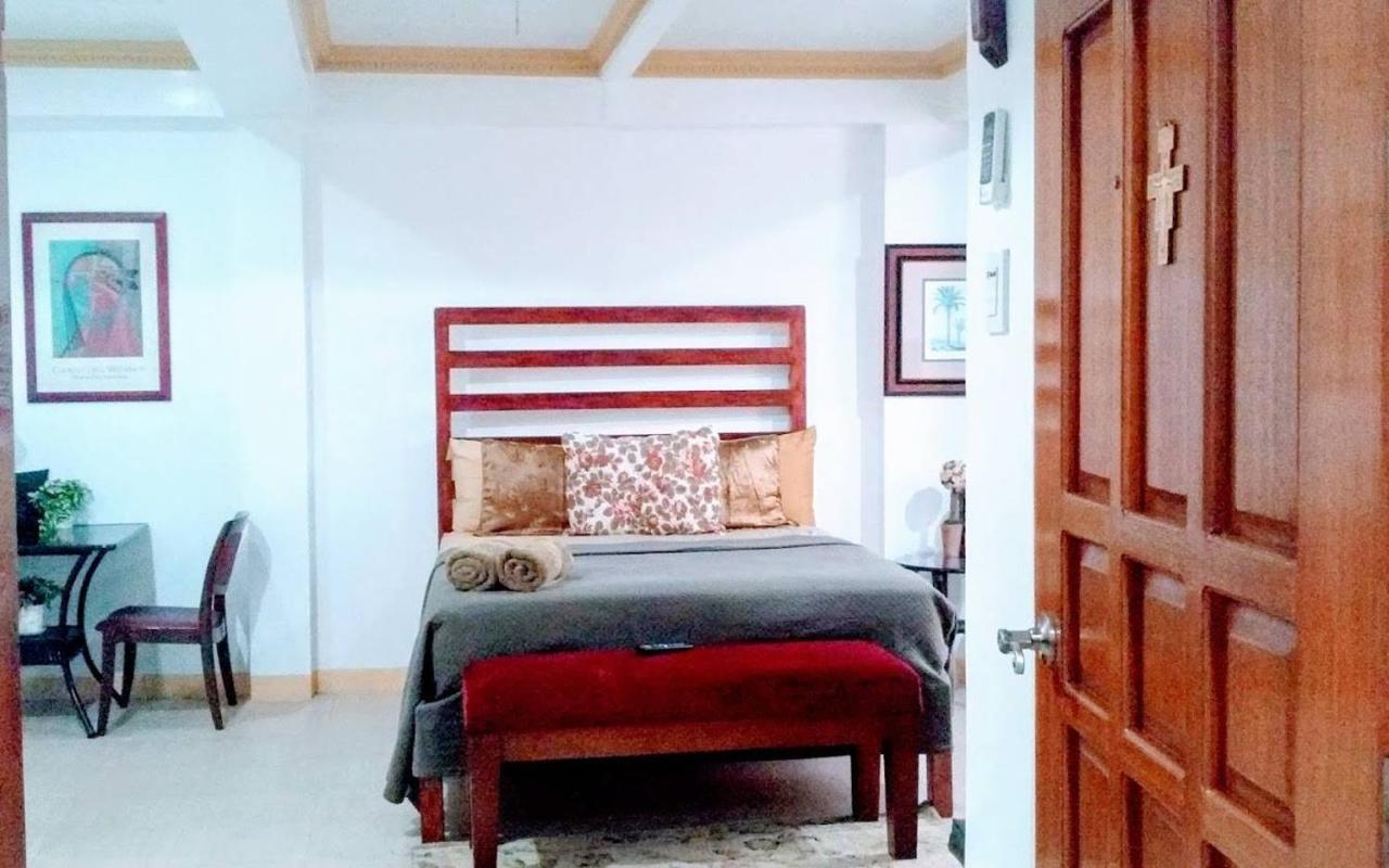The Saint Joseph Residential Suites Lucena Dış mekan fotoğraf
