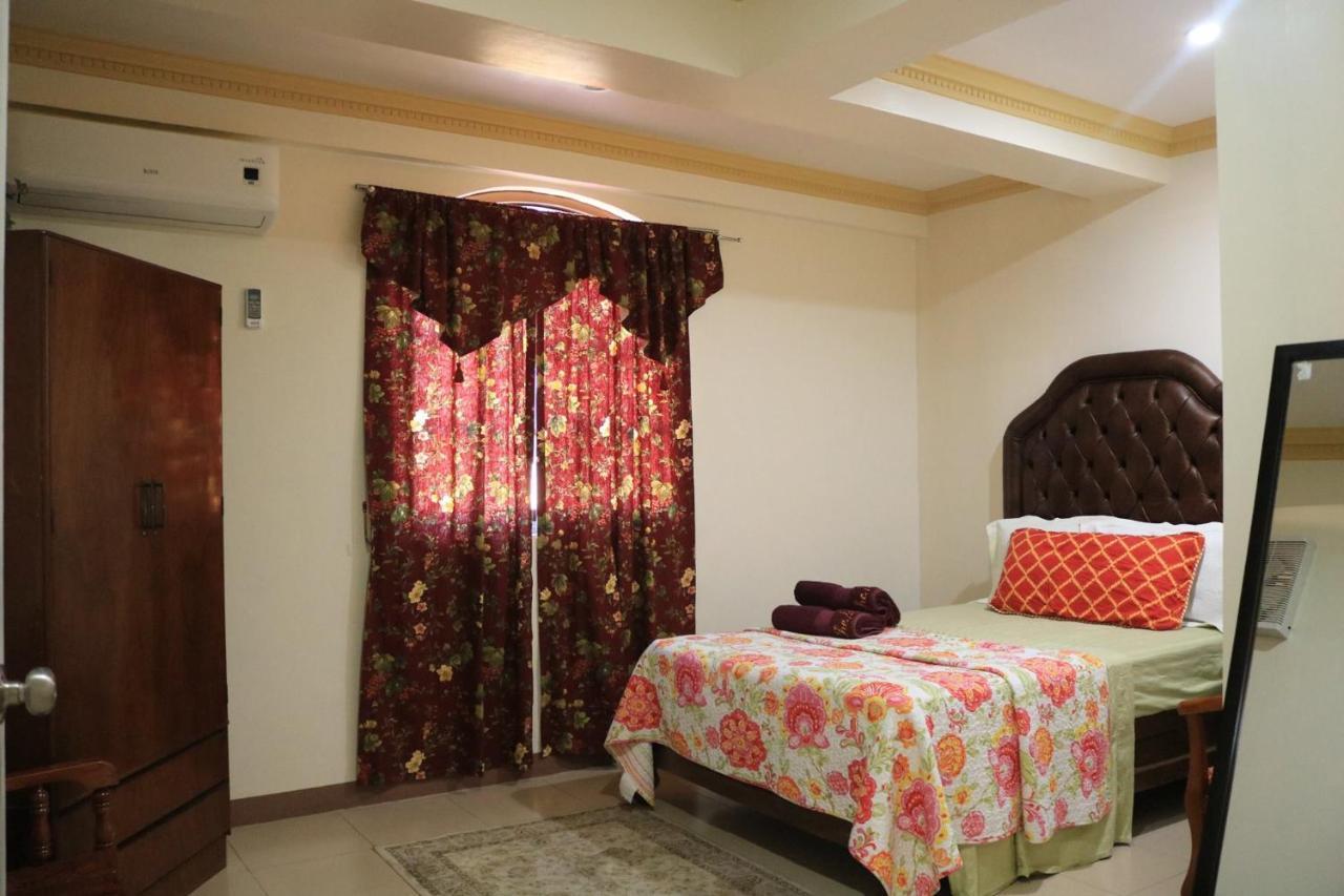 The Saint Joseph Residential Suites Lucena Dış mekan fotoğraf