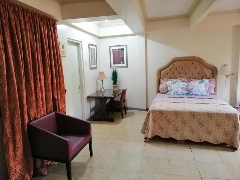 The Saint Joseph Residential Suites Lucena Dış mekan fotoğraf