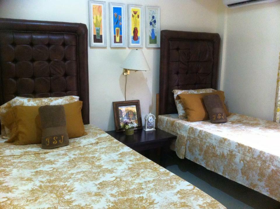 The Saint Joseph Residential Suites Lucena Dış mekan fotoğraf