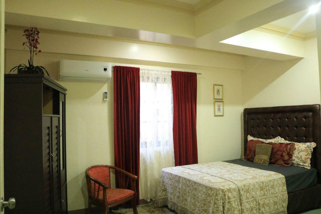 The Saint Joseph Residential Suites Lucena Dış mekan fotoğraf